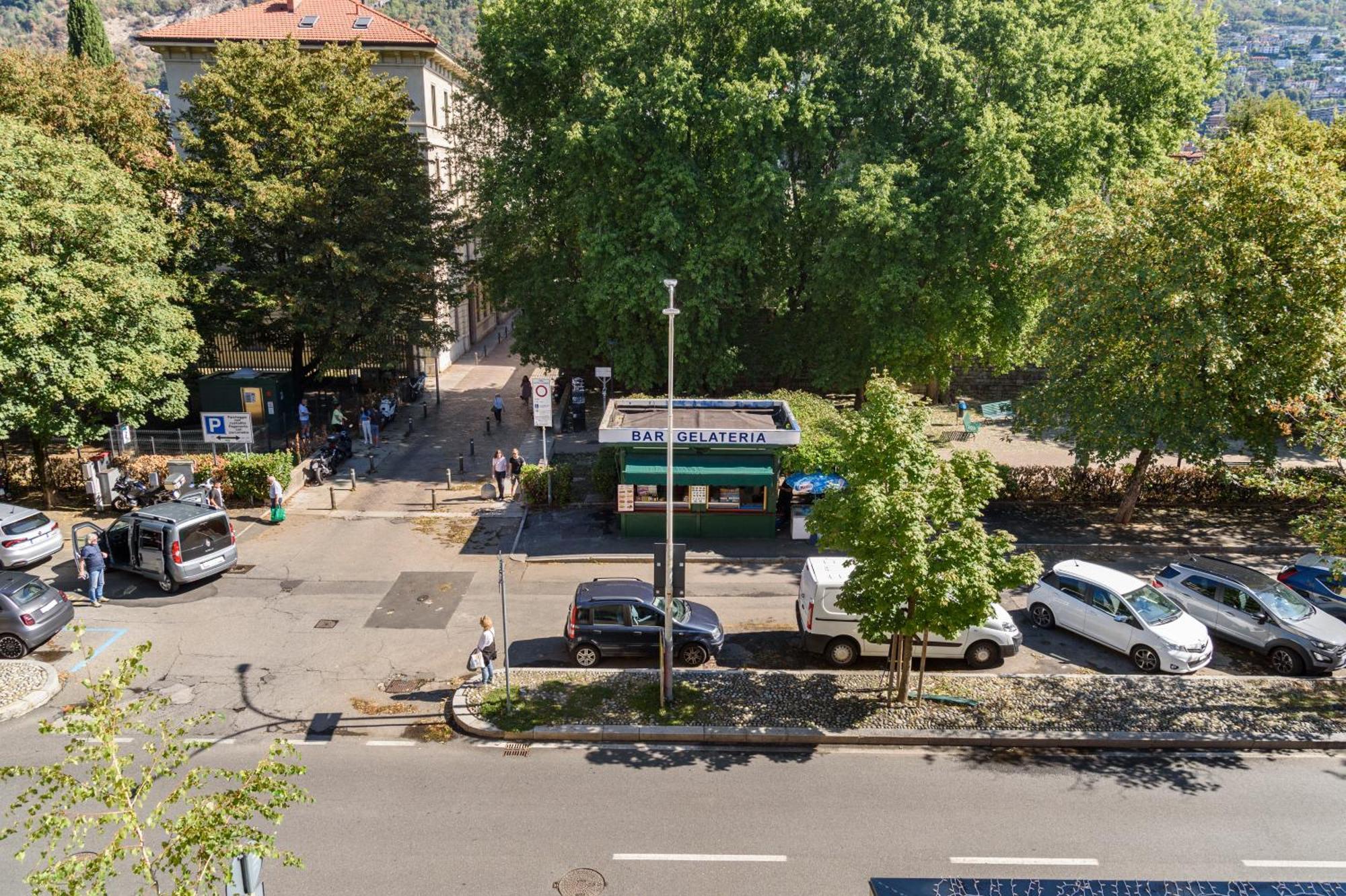 Historical Center - Free Parking And Private Terrace Apartment Como Exterior foto